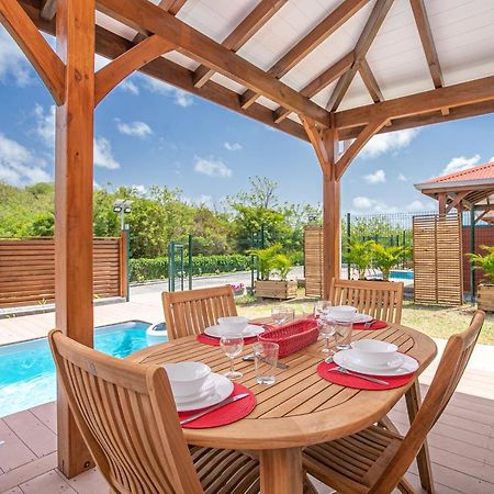 Bungalow Pom 1, Piscine, A 5 Min Des Plages 勒沃克兰 外观 照片