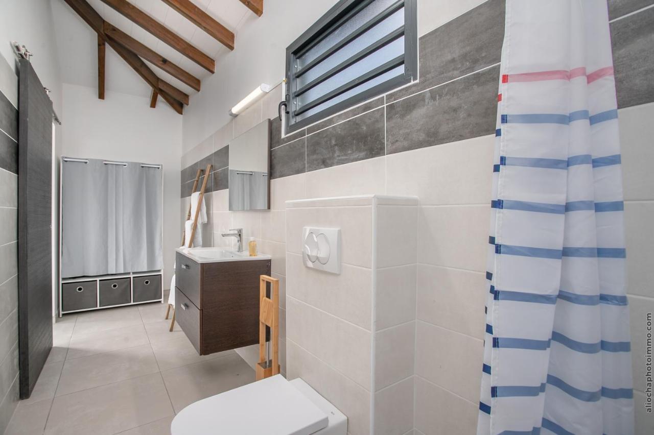 Bungalow Pom 1, Piscine, A 5 Min Des Plages 勒沃克兰 外观 照片