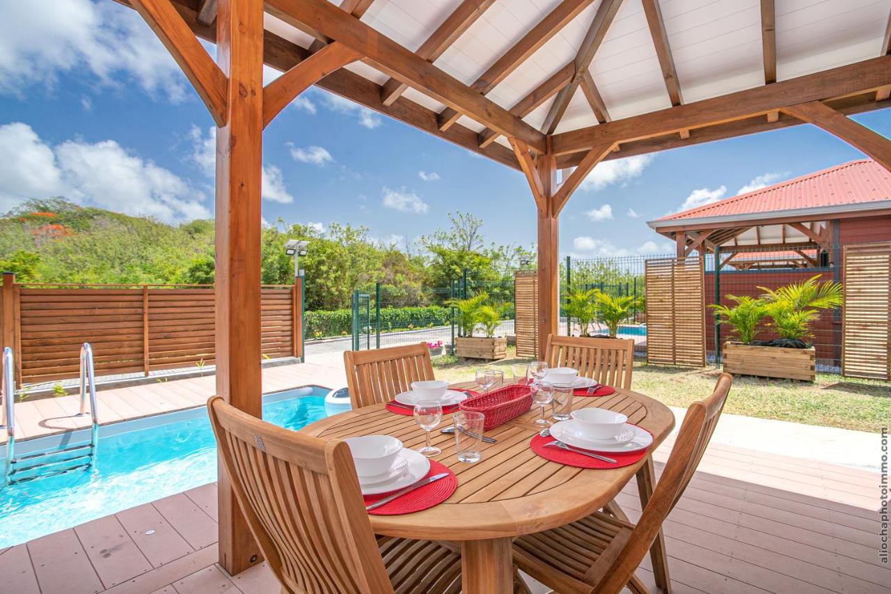 Bungalow Pom 1, Piscine, A 5 Min Des Plages 勒沃克兰 外观 照片