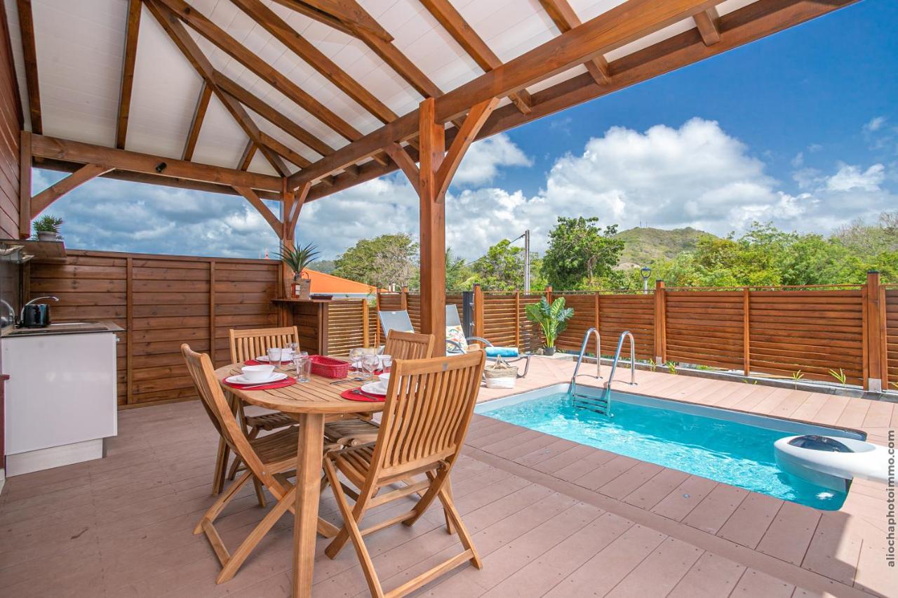 Bungalow Pom 1, Piscine, A 5 Min Des Plages 勒沃克兰 外观 照片